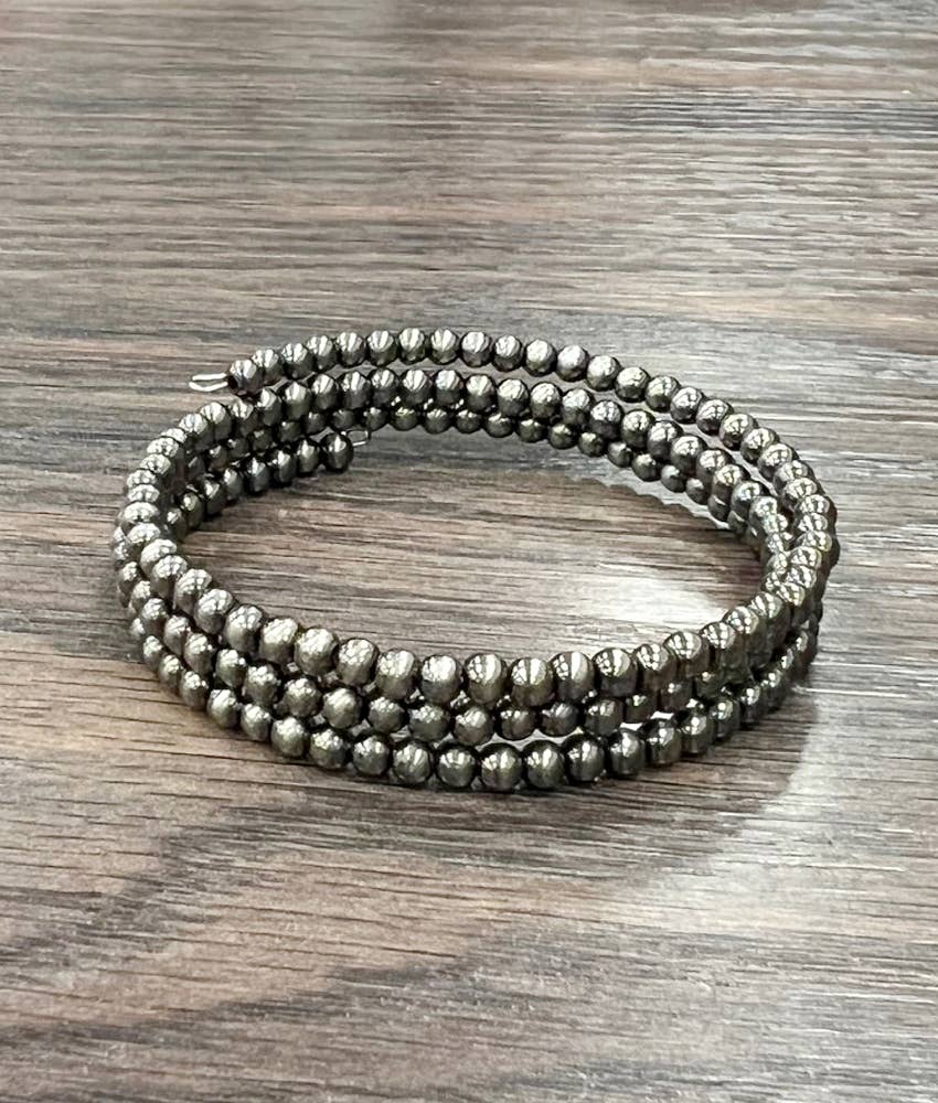 711448, Tiny 4mm Polish Navajo Bracelet